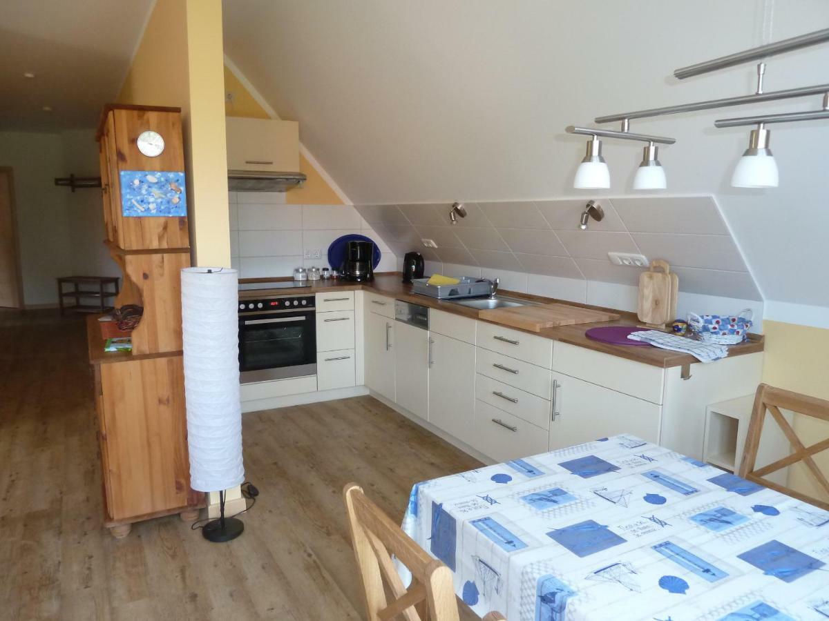 Ferienwohnung Thum วุสโทรว์ ภายนอก รูปภาพ