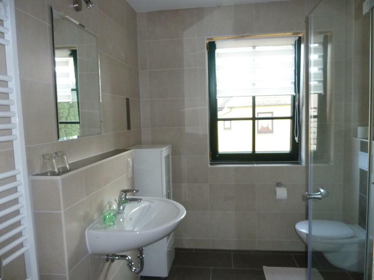 Ferienwohnung Thum วุสโทรว์ ภายนอก รูปภาพ
